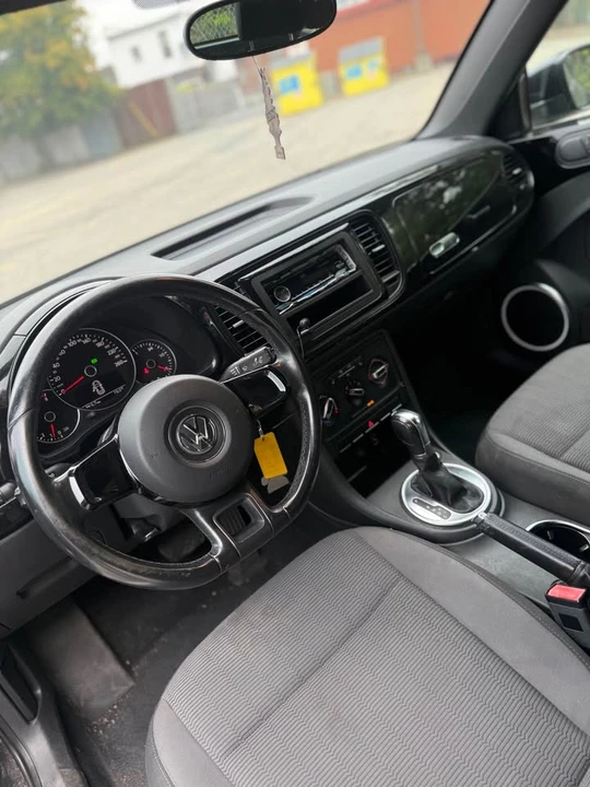 2012 Volkswagen A5 Beetle - Image 13 of 16