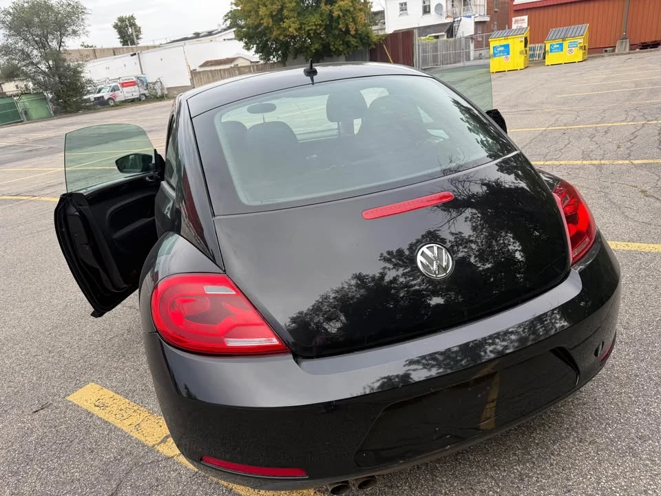 2012 Volkswagen A5 Beetle - Image 9 of 16