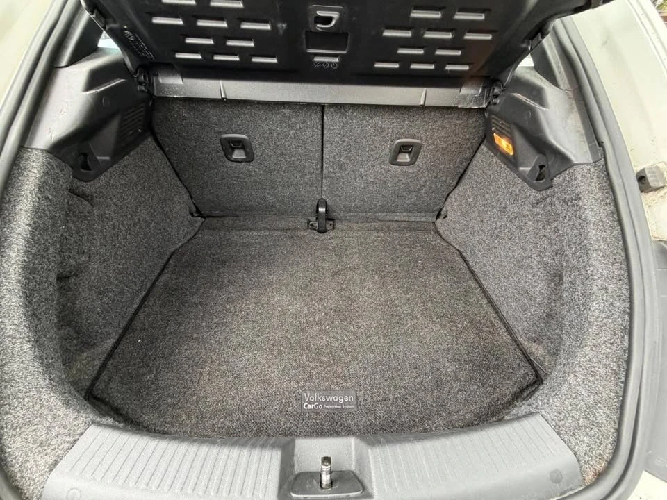 2012 Volkswagen A5 Beetle - Image 9 of 20