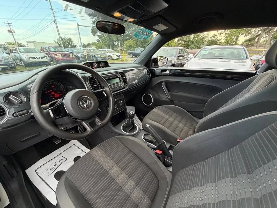2012 Volkswagen A5 Beetle - Image 17 of 20