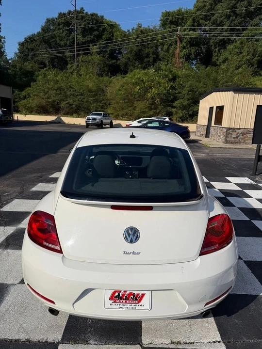 2012 Volkswagen A5 Beetle - Image 3 of 10