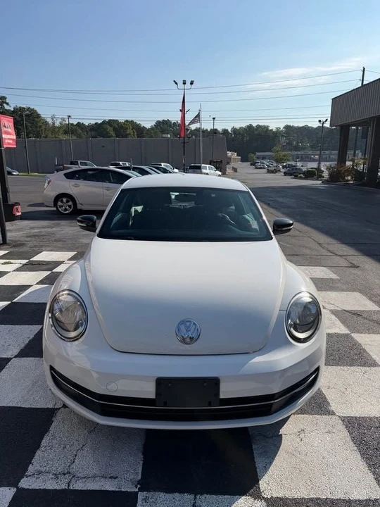 2012 Volkswagen A5 Beetle - Image 9 of 10