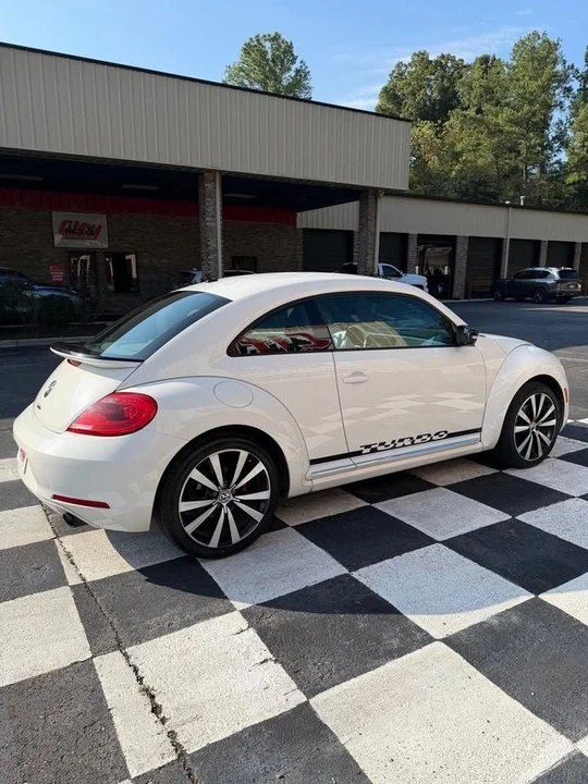 2012 Volkswagen A5 Beetle - Image 6 of 10