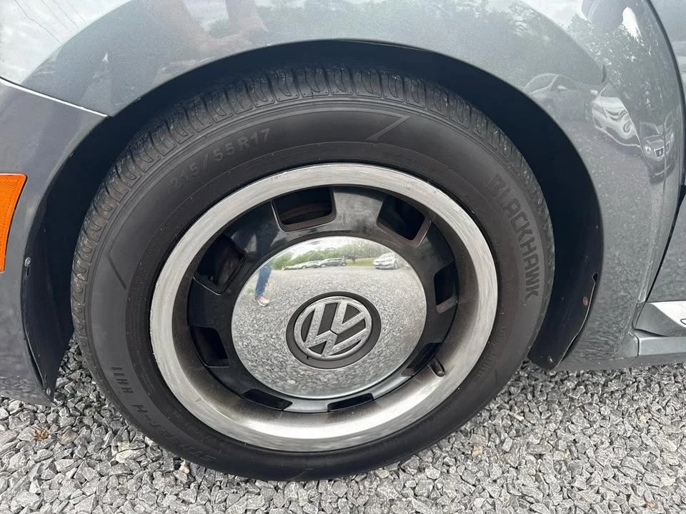 2012 Volkswagen A5 Beetle - Image 2 of 14