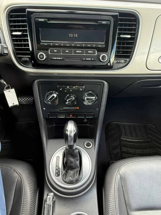 2012 Volkswagen A5 Beetle - Image 19 of 20