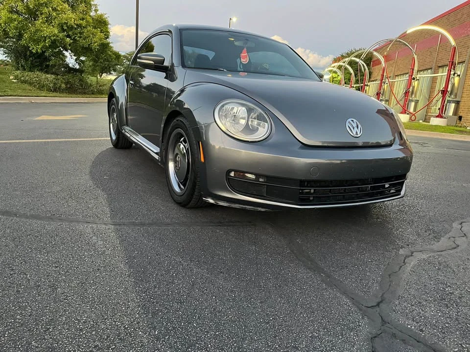 2012 Volkswagen A5 Beetle - Image 7 of 11
