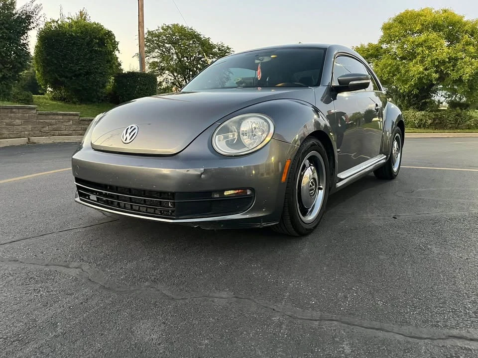 2012 Volkswagen A5 Beetle - Image 4 of 11