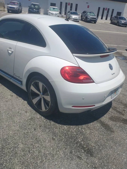 2012 Volkswagen A5 Beetle - Image 2 of 9