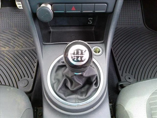 2012 Volkswagen A5 Beetle - Image 8 of 10
