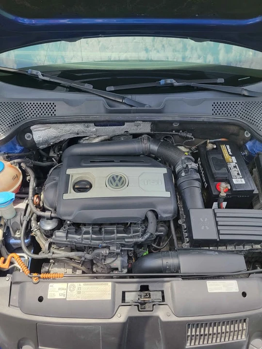 2012 Volkswagen A5 Beetle - Image 7 of 8