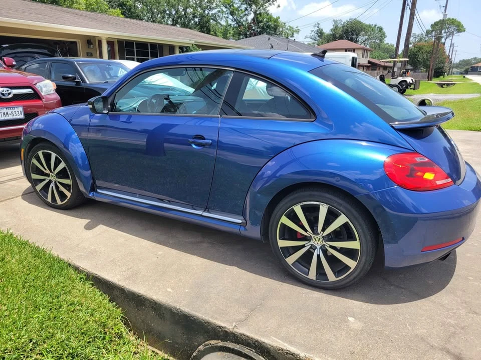 2012 Volkswagen A5 Beetle - Image 3 of 8