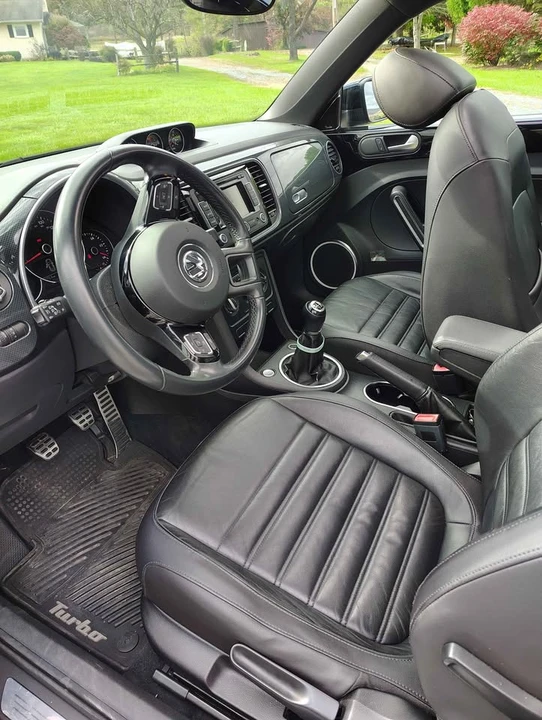 2012 Volkswagen A5 Beetle - Image 10 of 16