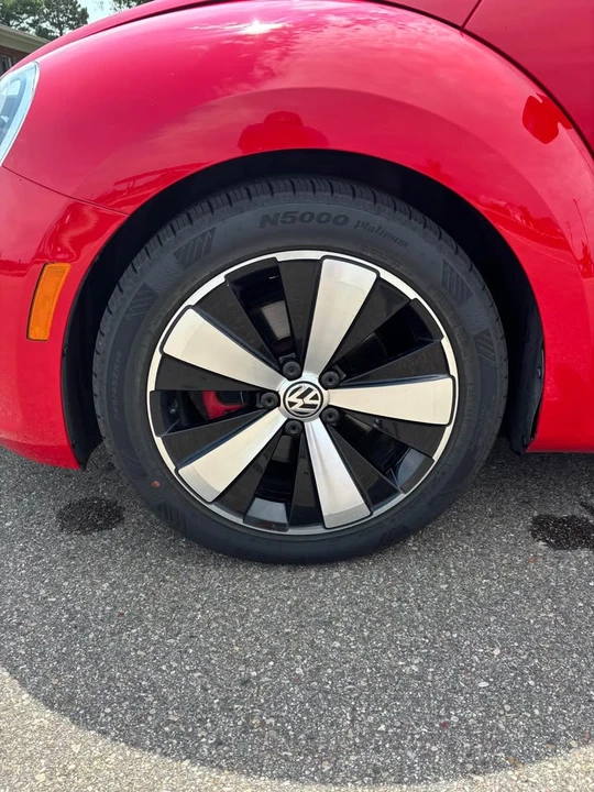 2012 Volkswagen A5 Beetle - Image 9 of 20