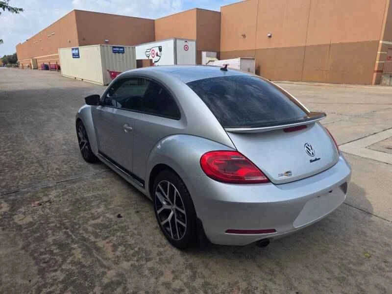 2012 Volkswagen A5 Beetle - Image 5 of 20