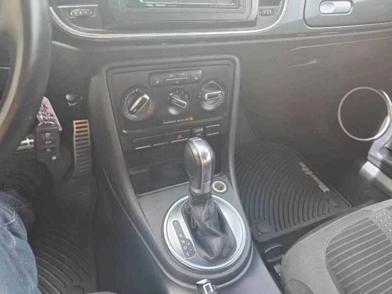2012 Volkswagen A5 Beetle - Image 19 of 20