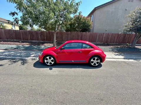 2012 Volkswagen Beetle Turbo Hatchback 2D