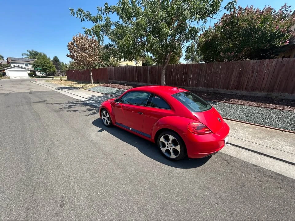 2012 Volkswagen A5 Beetle - Image 7 of 16