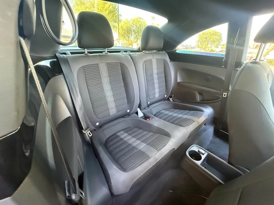 2012 Volkswagen A5 Beetle - Image 10 of 12