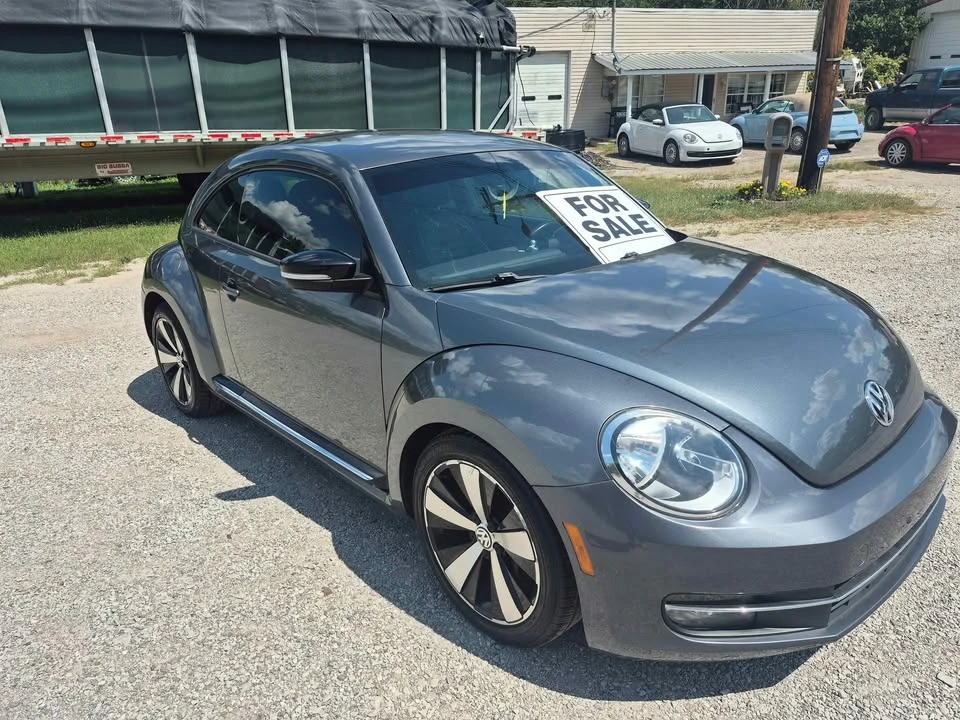 2012 Volkswagen A5 Beetle - Image 2 of 5