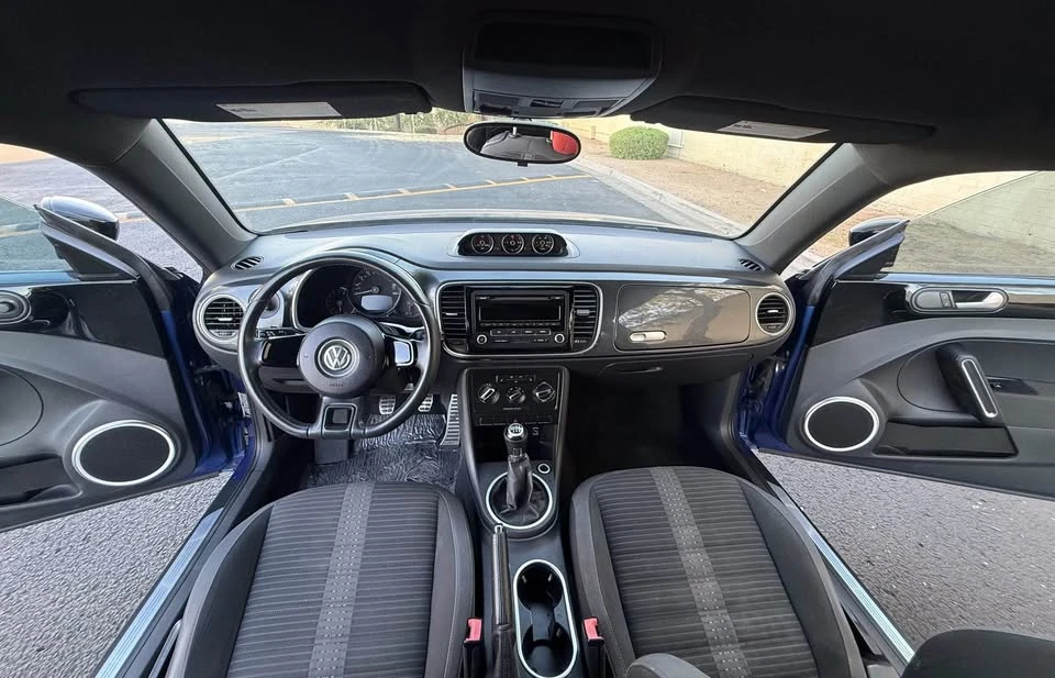 2012 Volkswagen A5 Beetle - Image 7 of 12