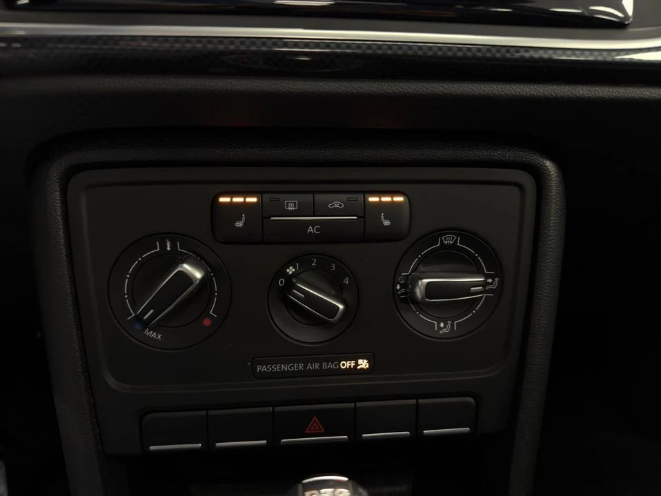 2012 Volkswagen A5 Beetle - Image 19 of 20