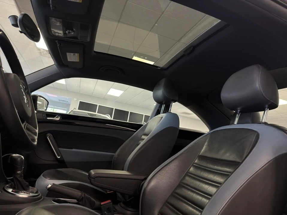 2012 Volkswagen A5 Beetle - Image 11 of 20