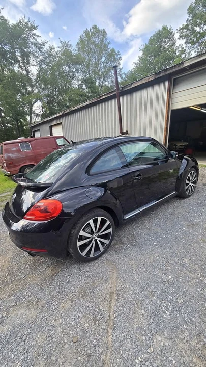 2012 Volkswagen A5 Beetle - Image 4 of 10