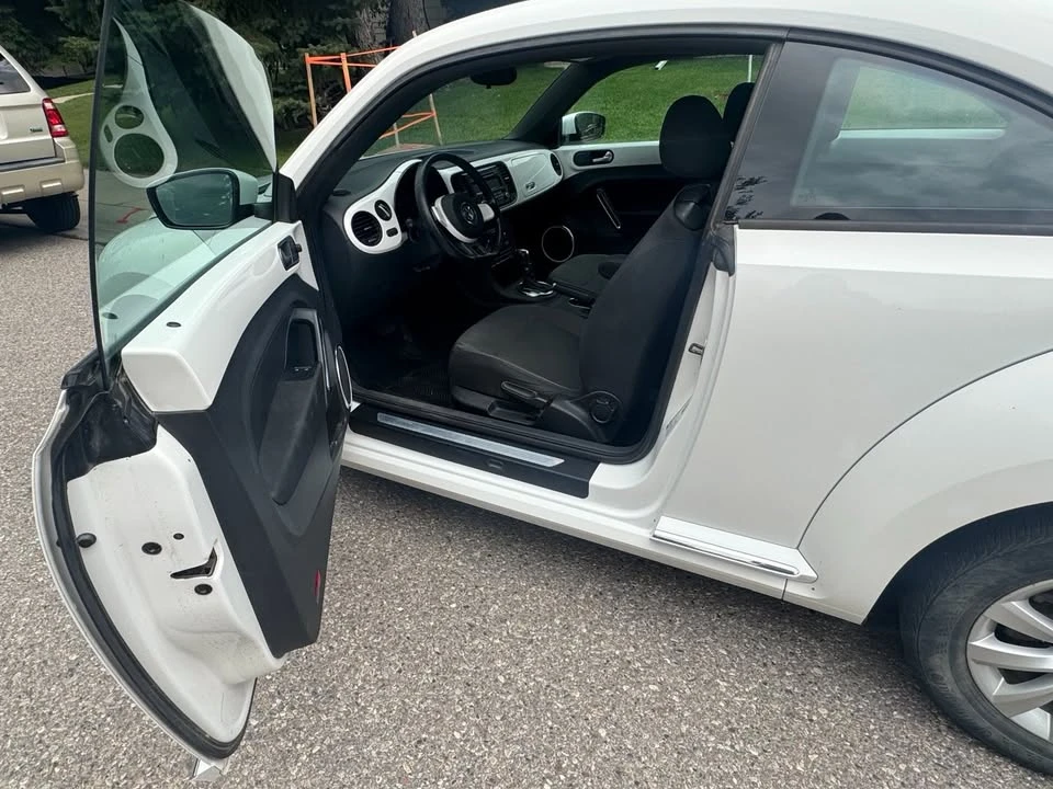 2012 Volkswagen A5 Beetle - Image 5 of 7
