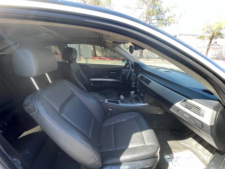 2009 Volkswagen Beetle - Image 11 of 12