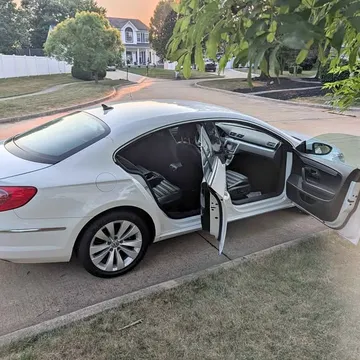 2012 Volkswagen CC R-Line Sedan 4D