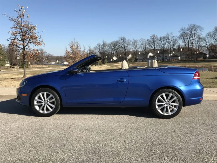 2012 Volkswagen Eos - Image 2 of 11