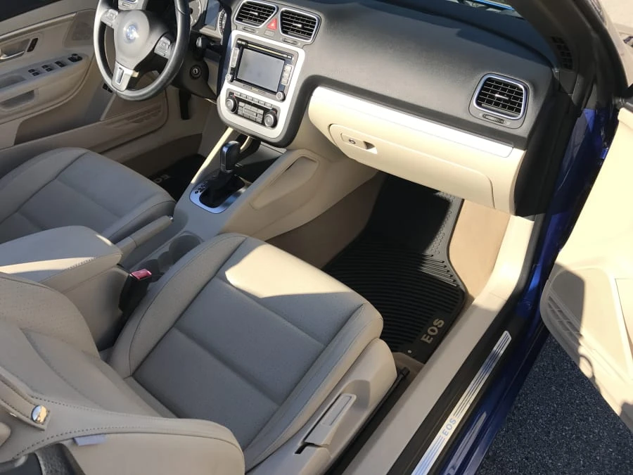 2012 Volkswagen Eos - Image 5 of 11