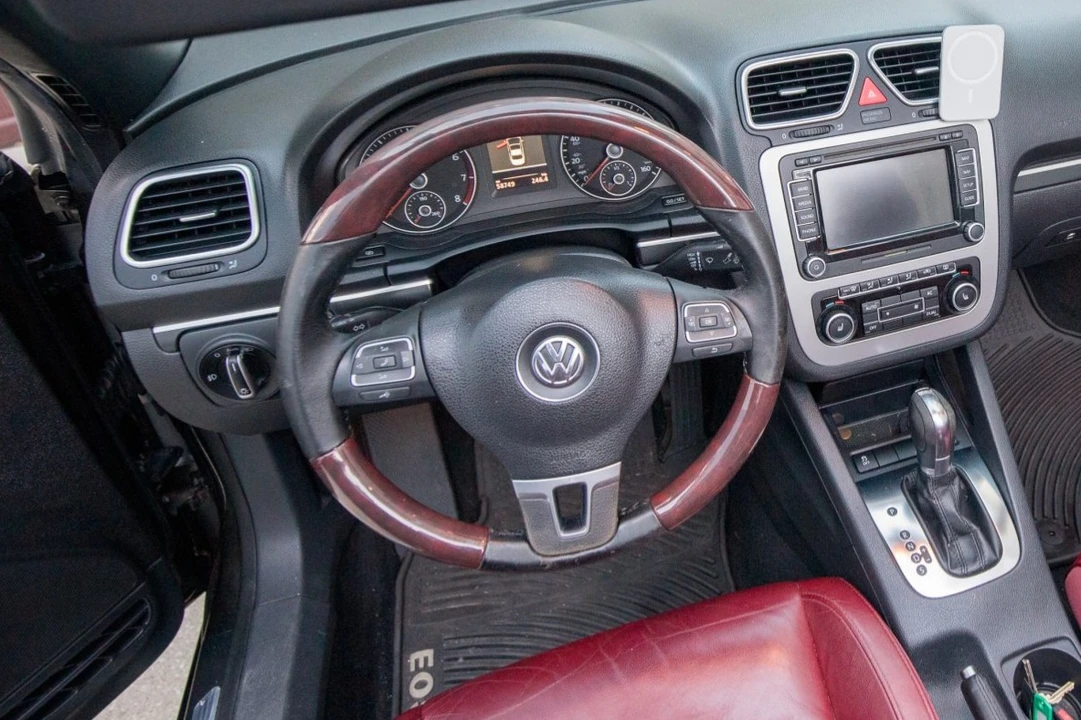 2012 Volkswagen Eos - Image 5 of 7