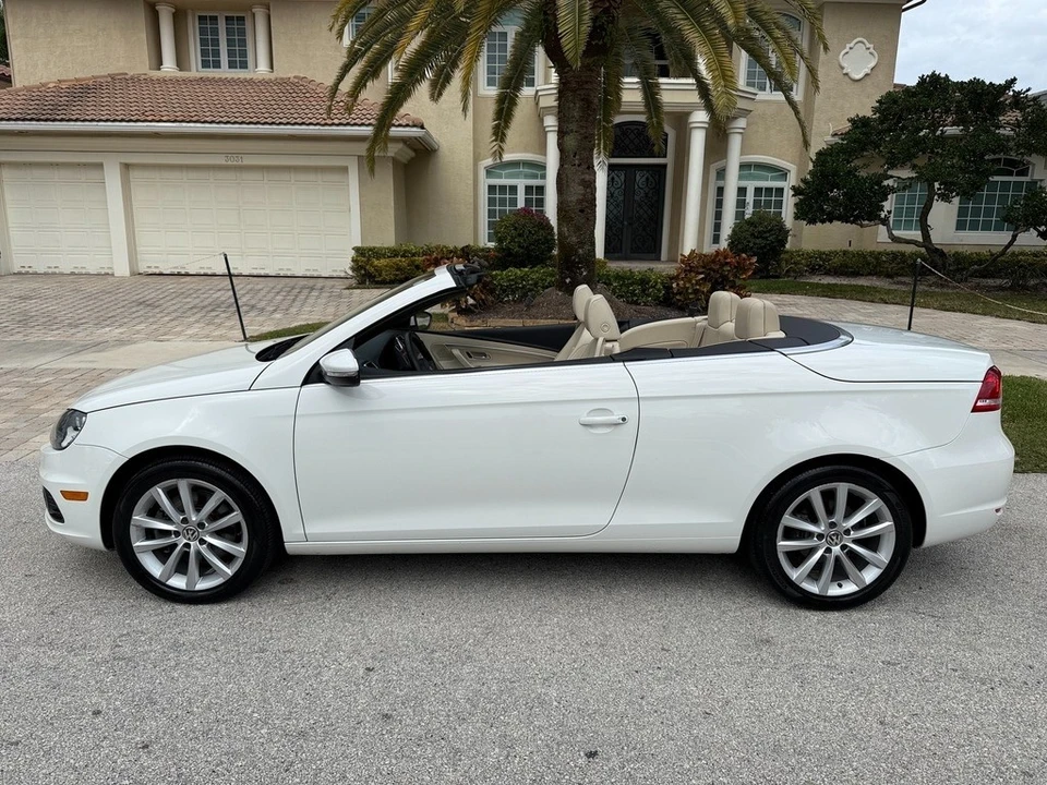 2012 Volkswagen Eos - Image 11 of 21