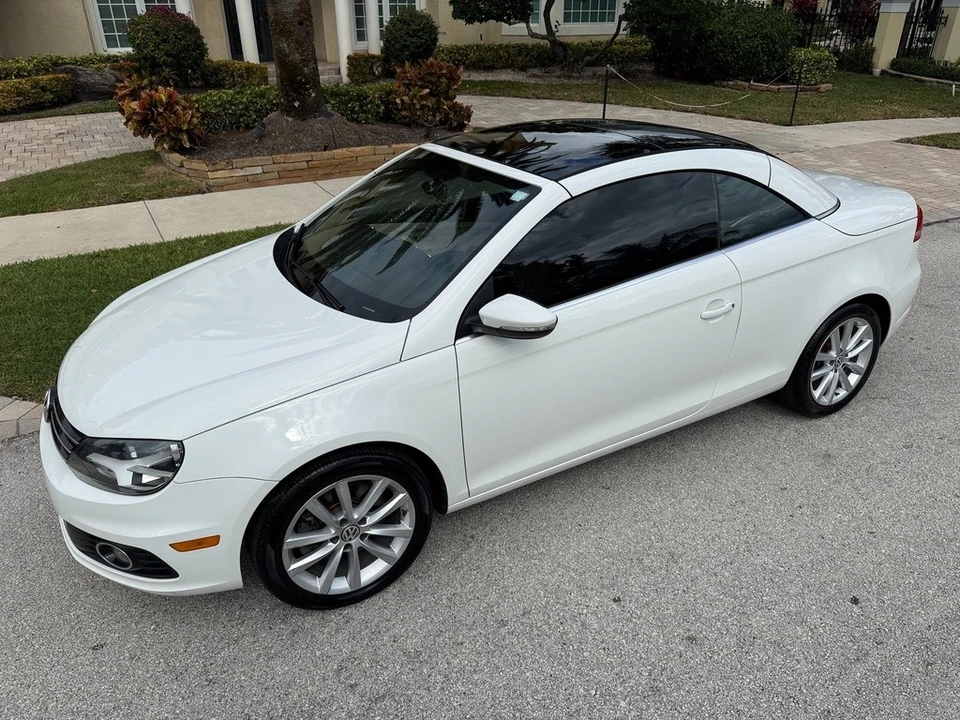 2012 Volkswagen Eos - Image 9 of 21