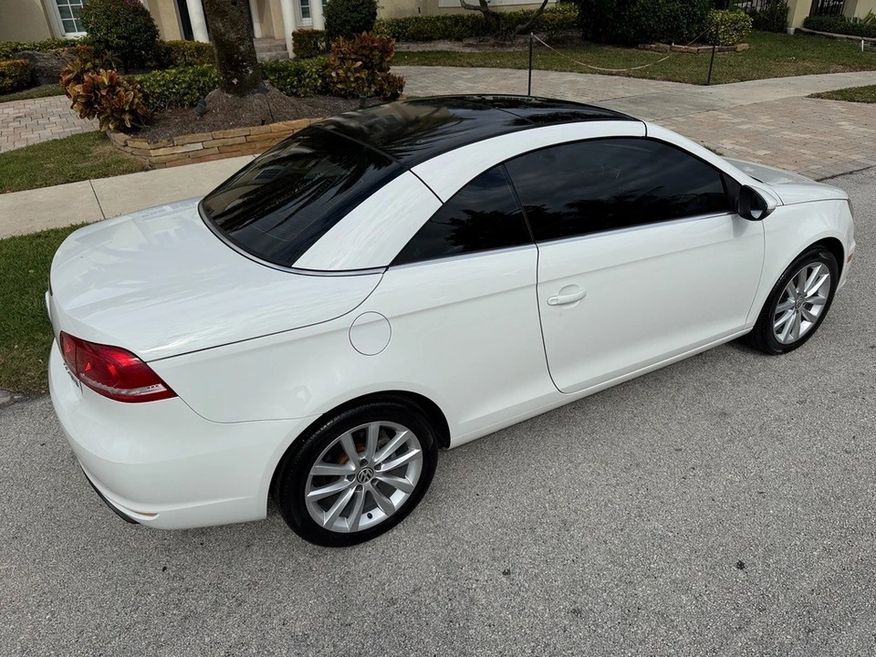 2012 Volkswagen Eos - Image 8 of 21