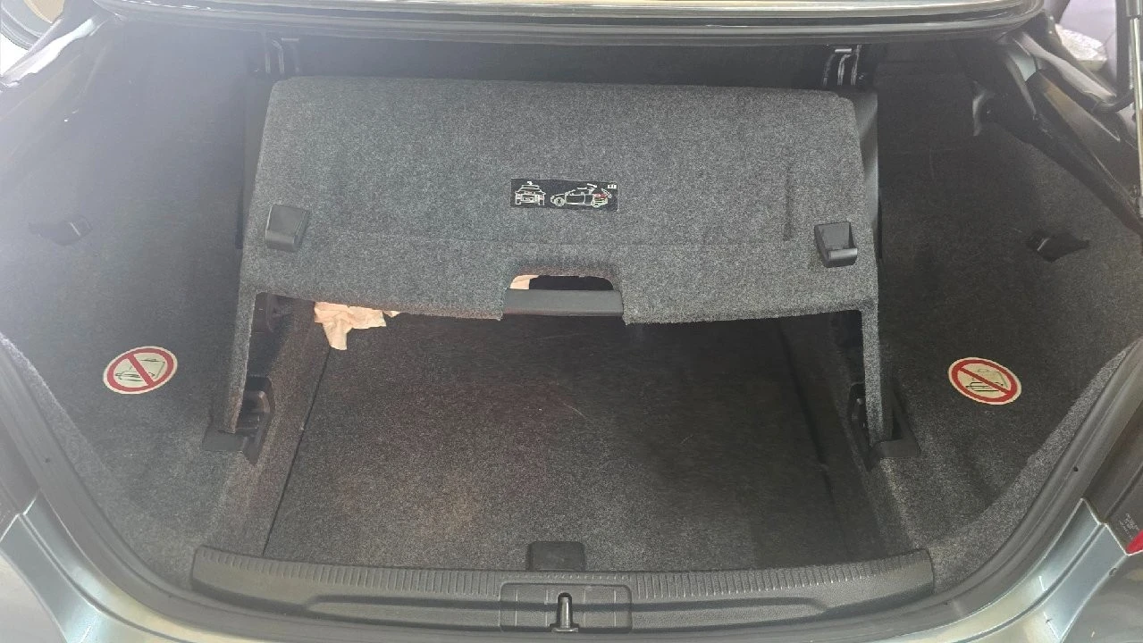 2012 Volkswagen Eos - Image 10 of 16
