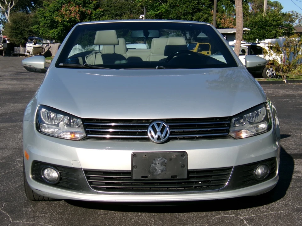 2012 Volkswagen Eos - Image 2 of 20