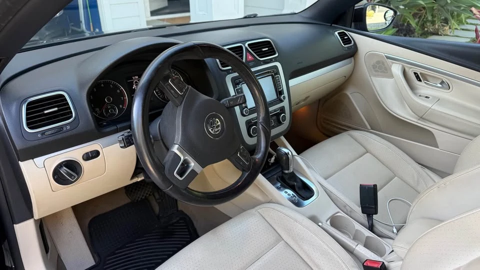 2012 Volkswagen Eos - Image 9 of 10