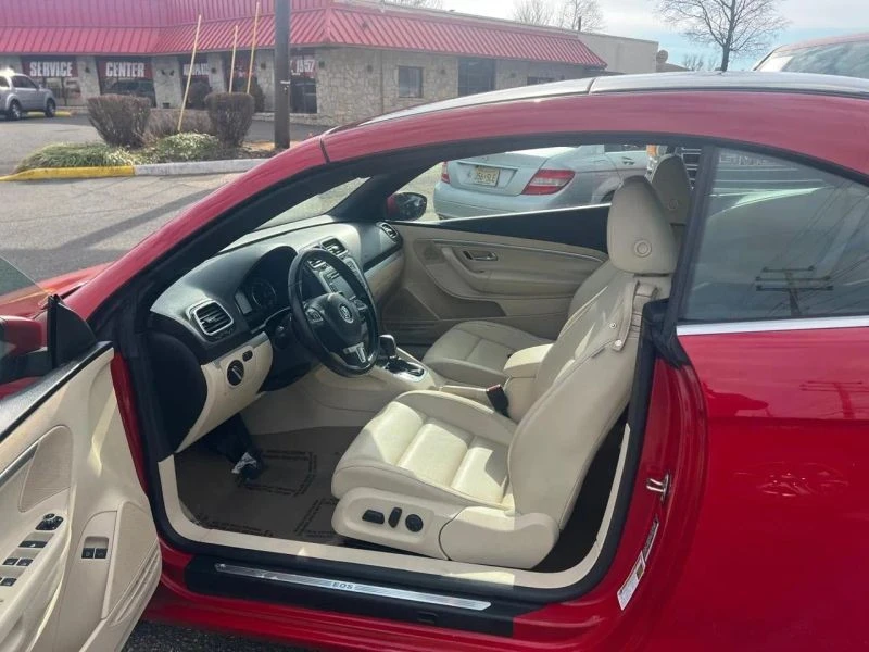 2012 Volkswagen Eos - Image 9 of 12
