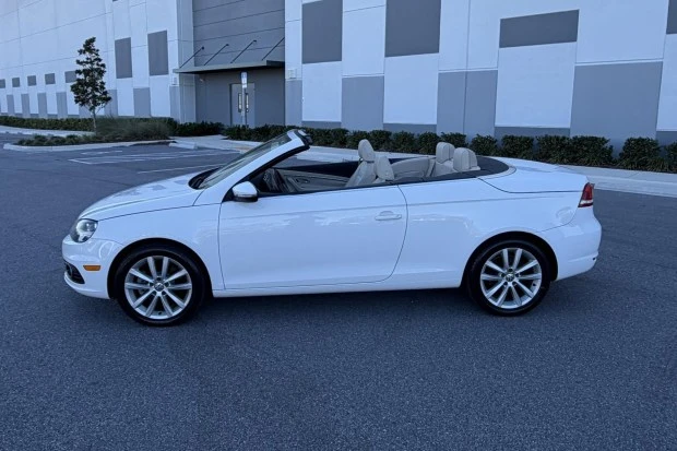 2012 Volkswagen Eos - Image 3 of 7
