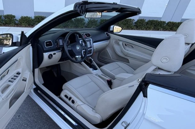 2012 Volkswagen Eos - Image 5 of 7