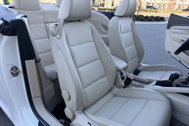 2012 Volkswagen Eos - Image 4 of 7