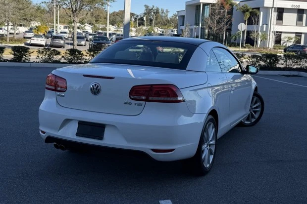 2012 Volkswagen Eos - Image 2 of 7