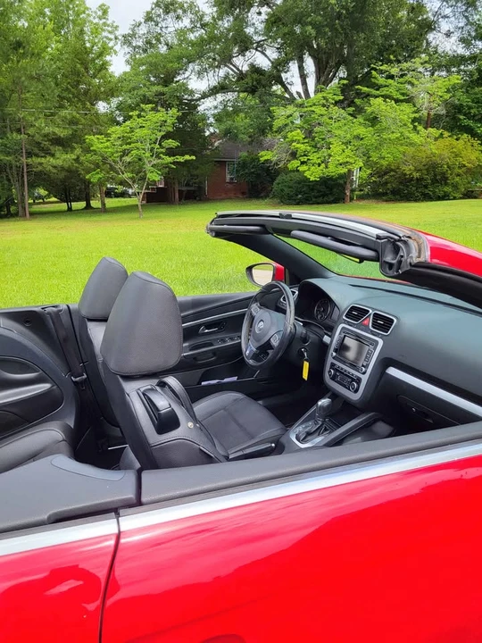 2012 Volkswagen Eos - Image 2 of 11