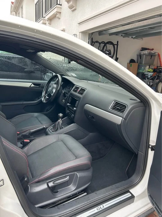 2012 Volkswagen A6 Jetta - Image 9 of 13
