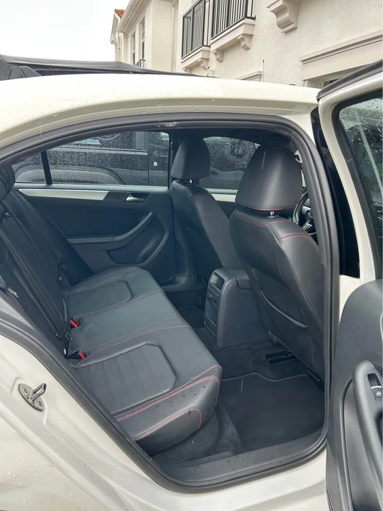 2012 Volkswagen A6 Jetta - Image 10 of 13