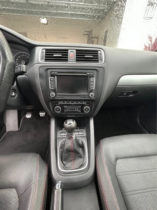2012 Volkswagen A6 Jetta - Image 12 of 13