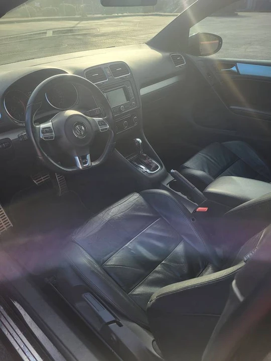 2012 Volkswagen - Image 12 of 13