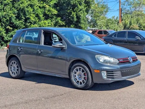 2012 Volkswagen GTI Base PZEV 4dr Hatchback 6A w/ Convenience and Sunroof